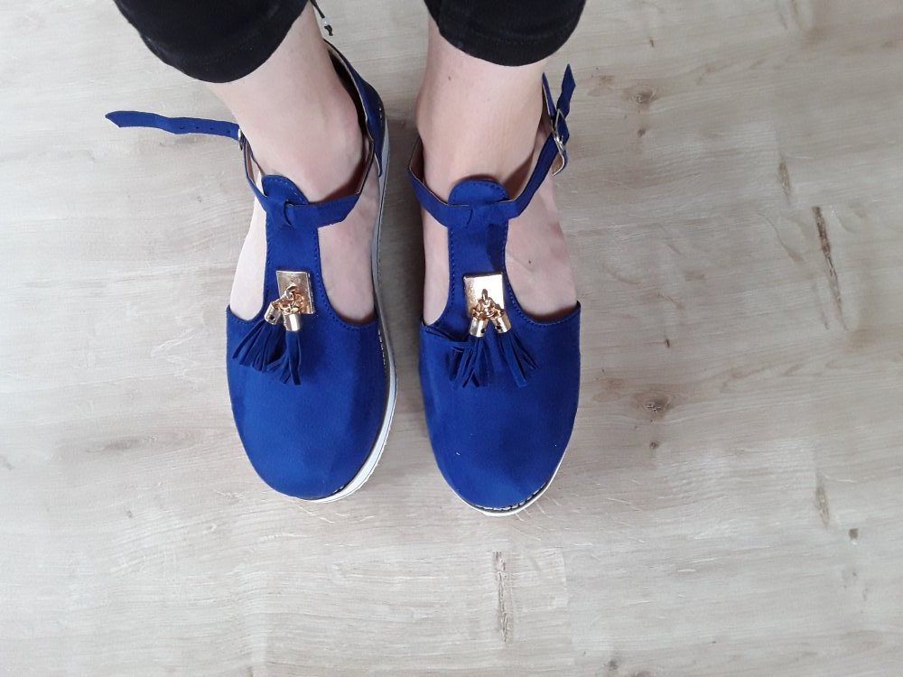 Blaue Plateauballerinas