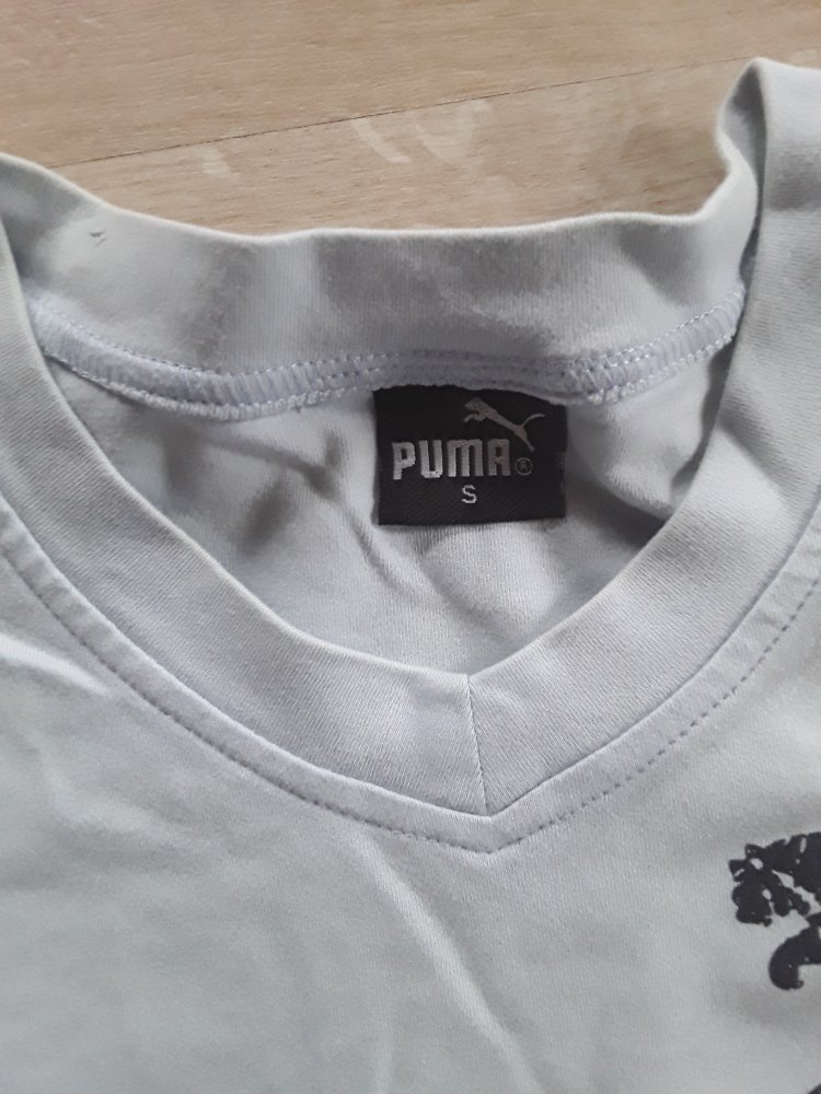 Hellblaues Langarmshirt Puma