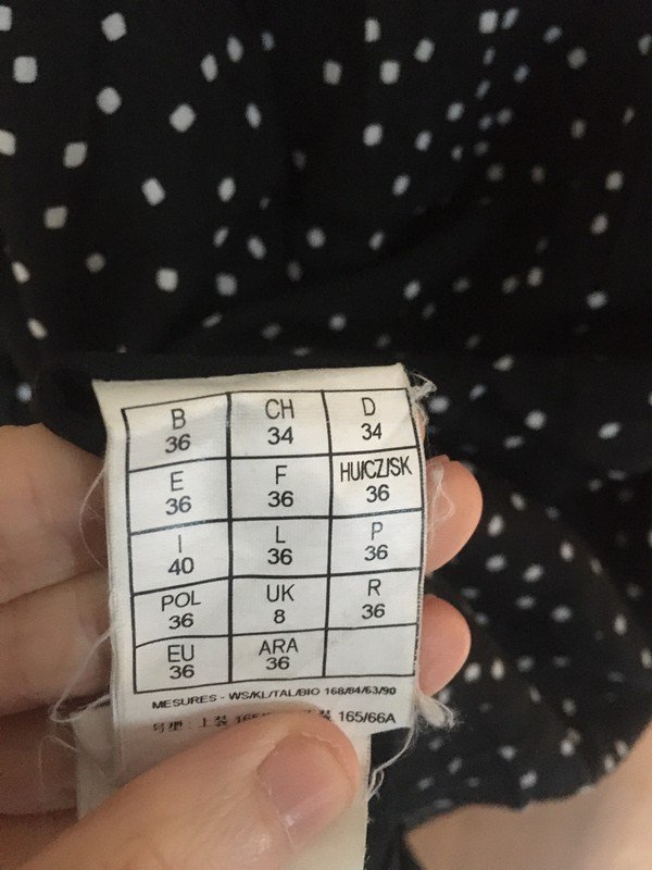 Gepunktetes Kleid *Mengenrabatt*