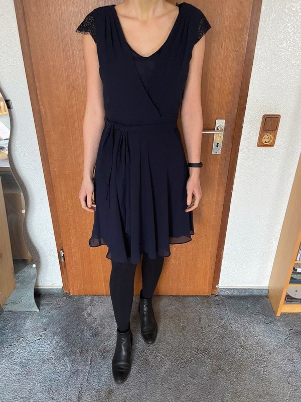 Blaues elegantes Kleid, Neu mit Etikett *Mengenrabatt*