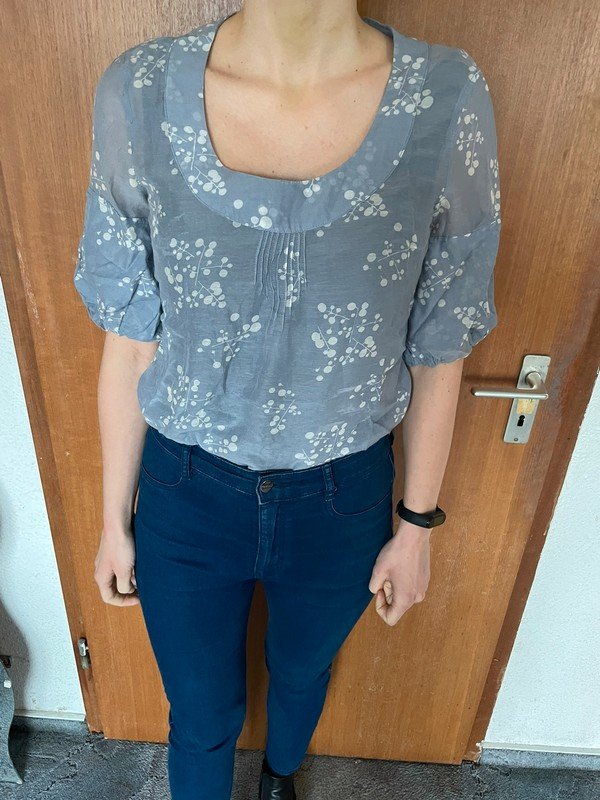 Hellblaue Bluse aus Seide und Baumwolle *Mengenrabatt*