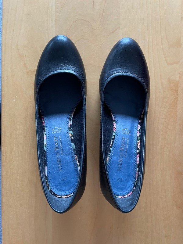 Echtleder-Pumps mit Originalkarton *Mengenrabatt*