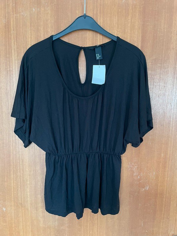 Schwarze Bluse, Neu mit Etikett *Mengenrabatt*
