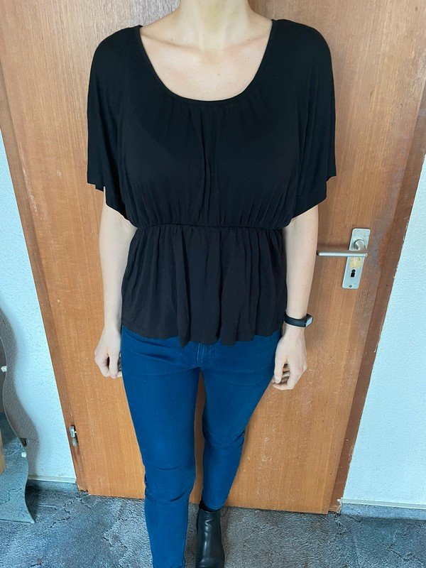 Schwarze Bluse, Neu mit Etikett *Mengenrabatt*