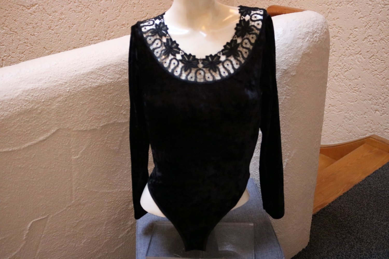 #Pannesamt-Body m. Spitze, #schwarz, #elastisch, #Modechic, #hochwertig