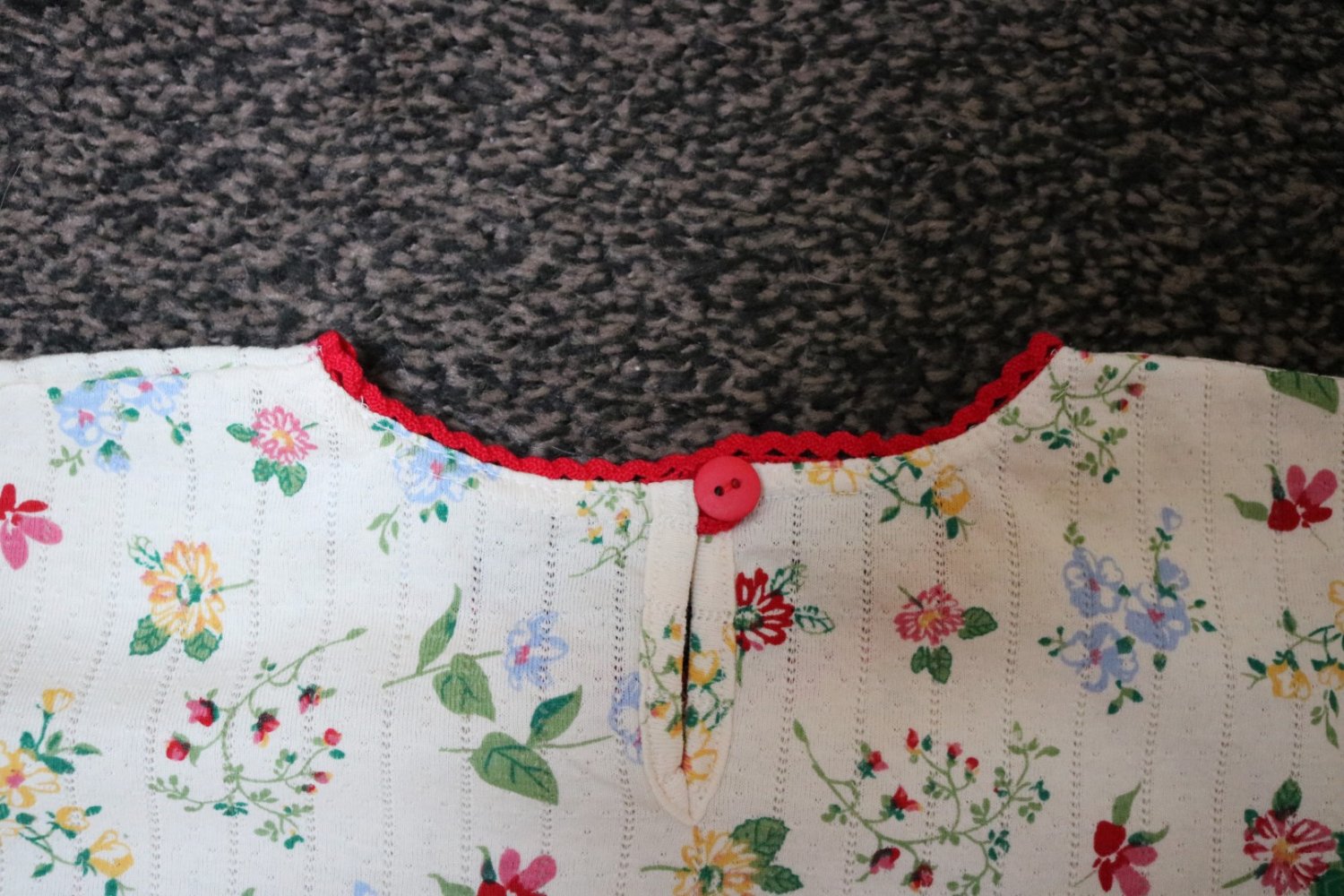 #T-Shirt m. Blümchen-Design, Gr. 104, #natur-bunt, #Bondi