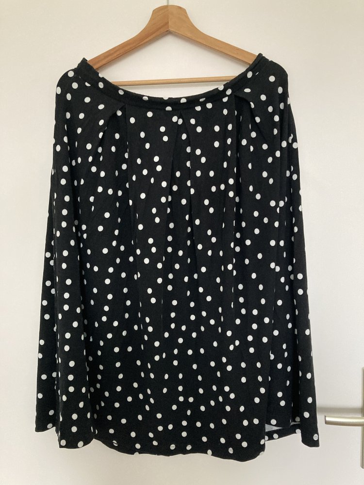 Gr. 44 Rock mit Punkten von Asos