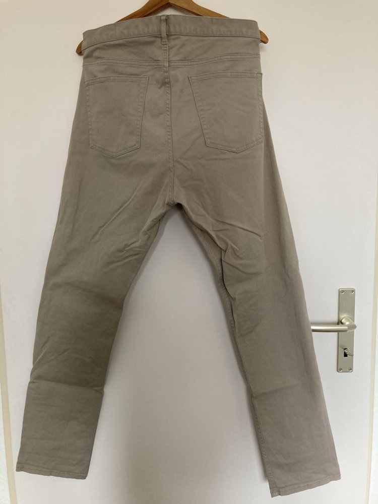 Gr. 34 beige-braune Chino von H&M