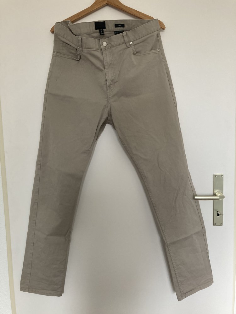 Gr. 34 beige-braune Chino von H&M