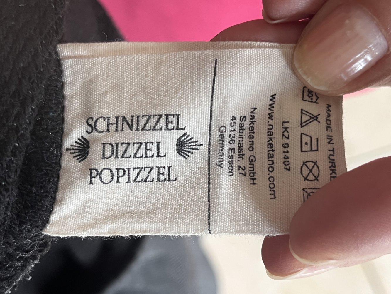 Naketano Hoodie Sweatshirt Gr.M grau Model Schnizzel Dizzel Popizzel Neuwertig