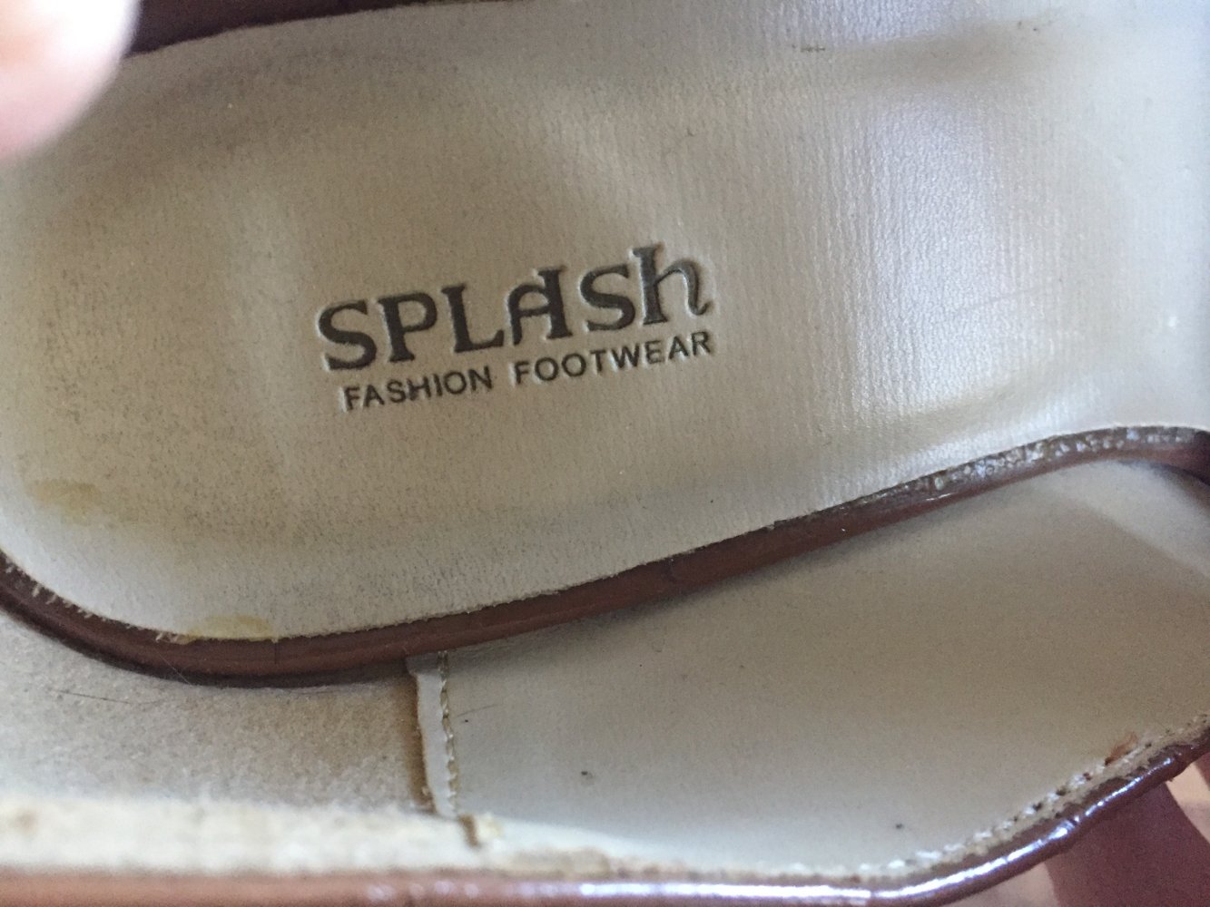 Splash Plateau Lack High Heels Gr.38 mit Holz Optik Absätzen, Farbe Toffee Caramel