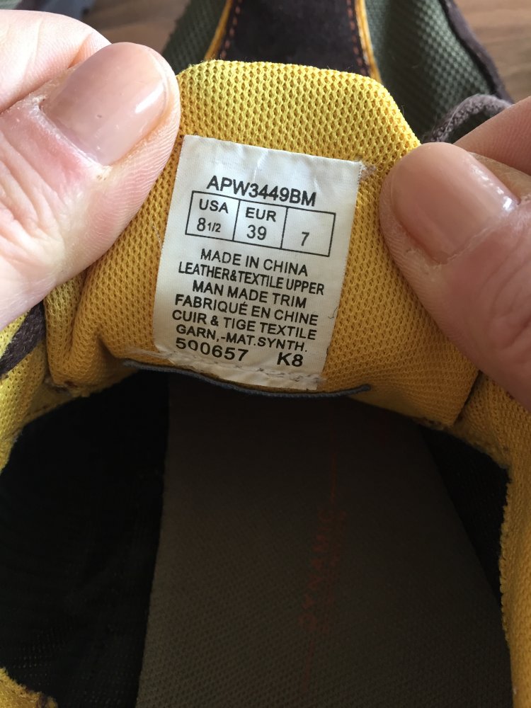 Rockfort Sneaker Gr.39 mit Ledereinsatz und Profilsohle