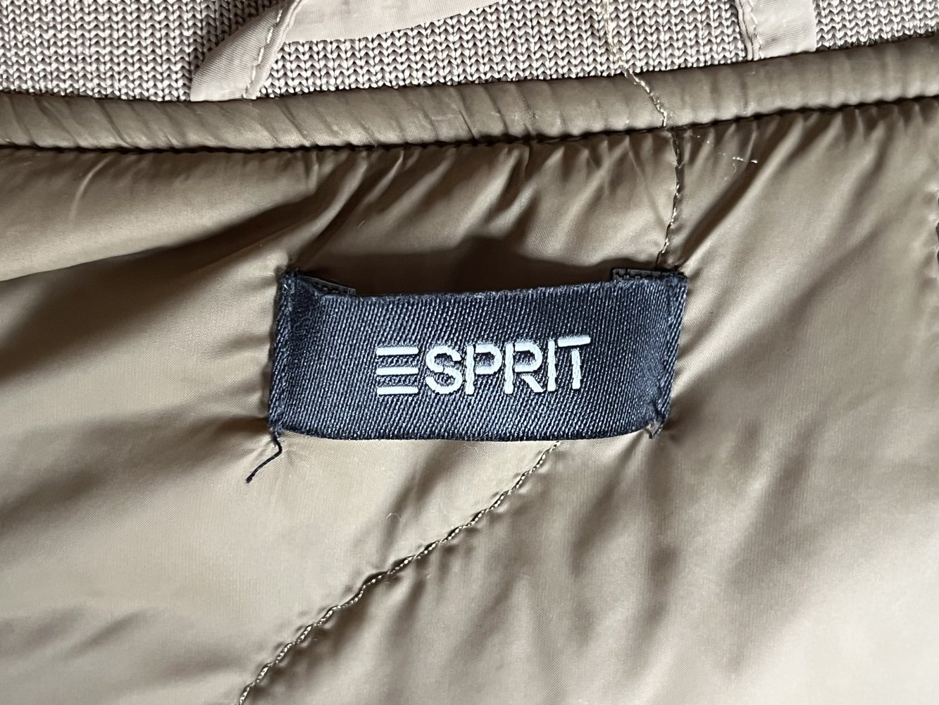 Esprit Übergangsjacke mit Stepfutter Innen Gr.S mittig raffbar
