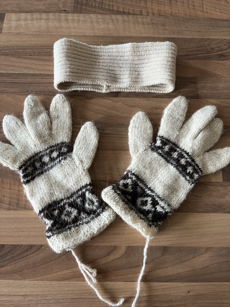 Handgestrickte Handschuhe mit Stirnband aus echter Wolle Neu Einheits-Größe da sehr dehnbar