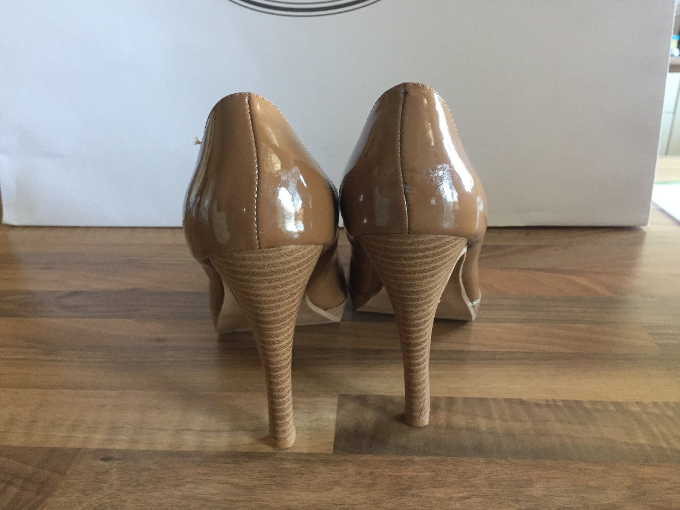 Splash Plateau Lack High Heels Gr.38 mit Holz Optik Absätzen, Farbe Toffee Caramel