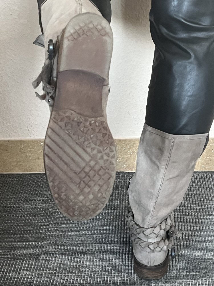 Donna Piu Leder Stiefel Gr.39 Farbe Taupe mit abnehmbaren Gurt Stulpen