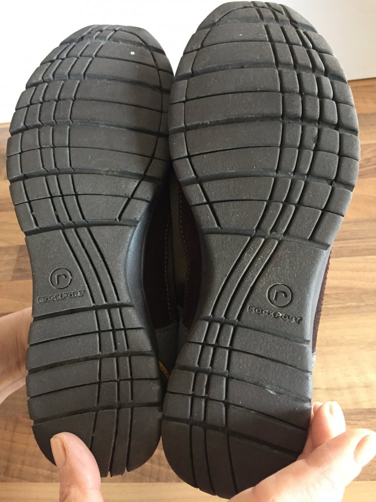 Rockfort Sneaker Gr.39 mit Ledereinsatz und Profilsohle