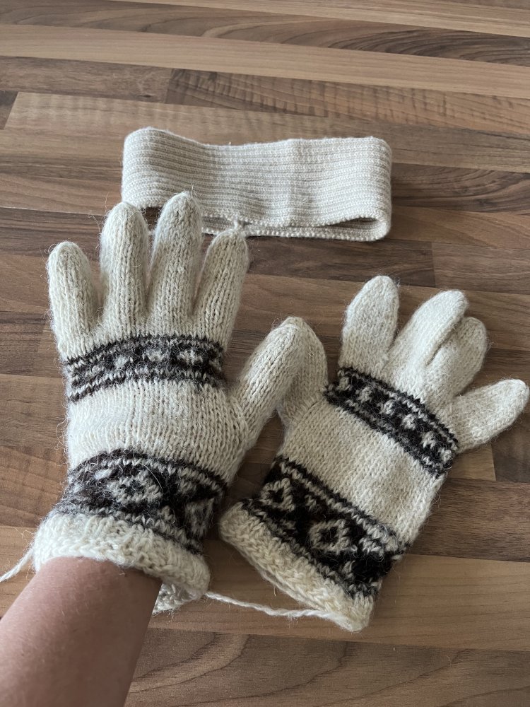 Handgestrickte Handschuhe mit Stirnband aus echter Wolle Neu Einheits-Größe da sehr dehnbar