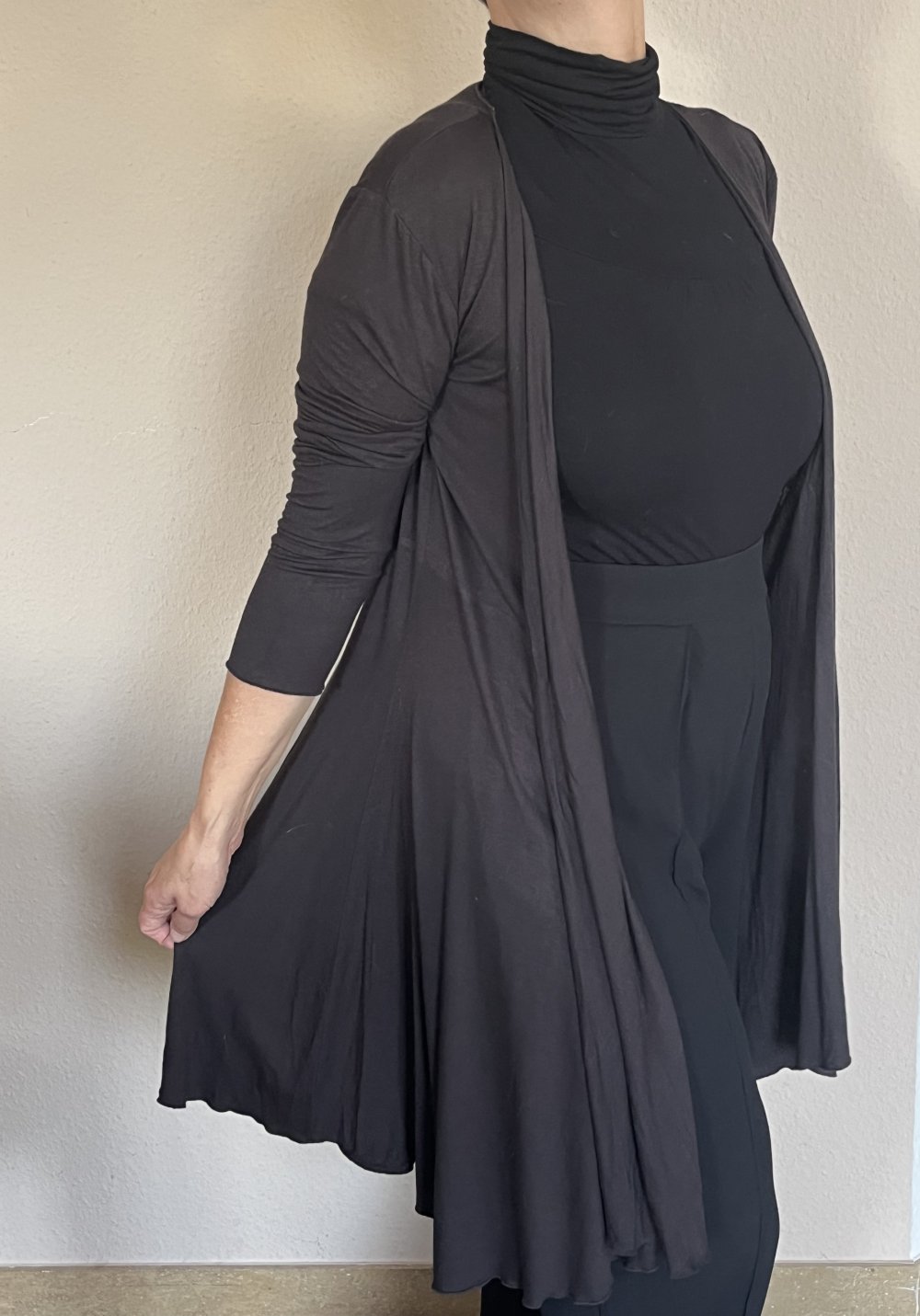 3 Anne L Long Sommer Cardigans Gr.M/L in Khaki, Grau und schwarz