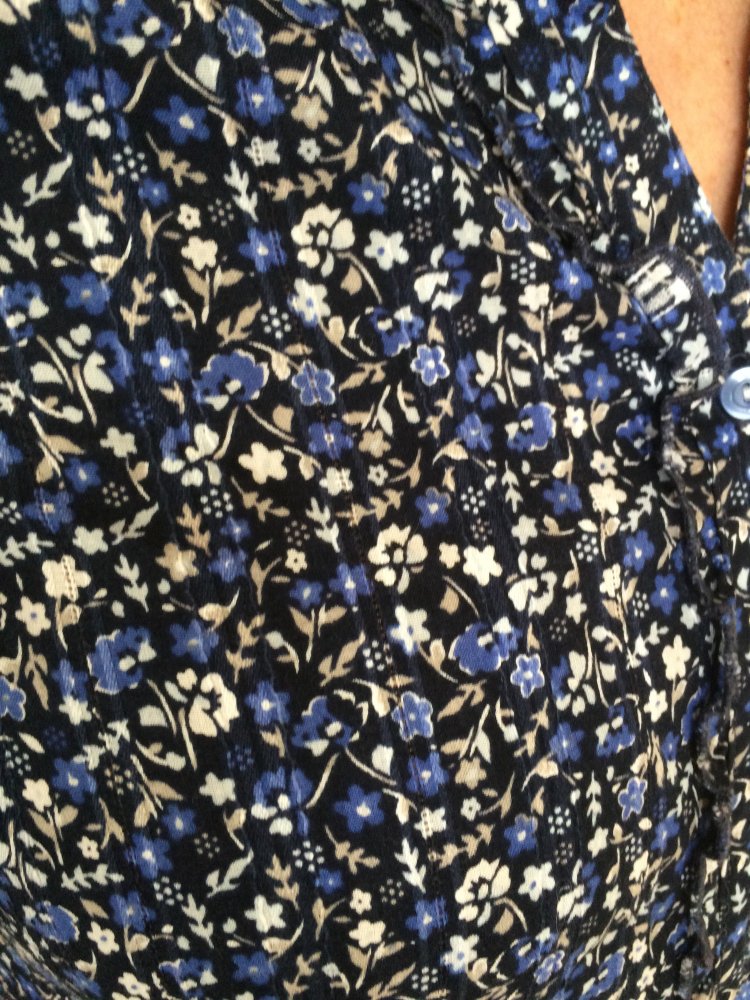 C&A Biese n Bluse Gr.L geblümt und hinten bindbar