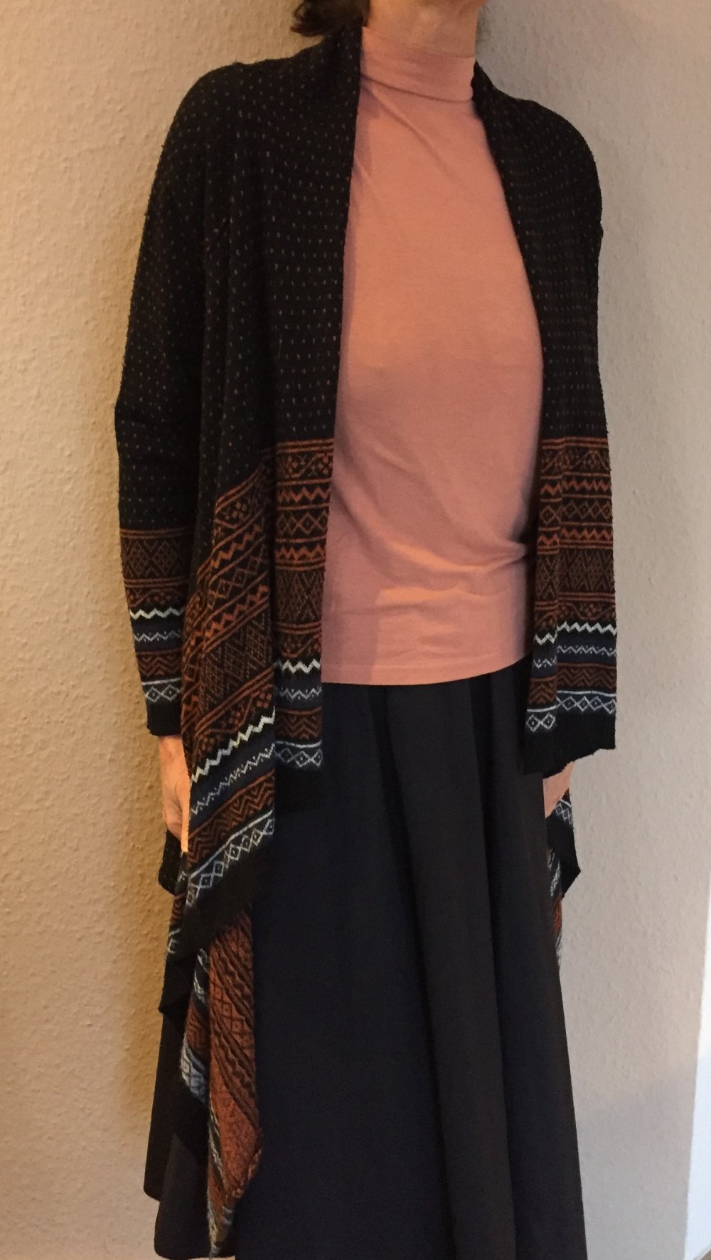 Millenium Long Cardigan Gr. TU One Size mit Ethno Muster