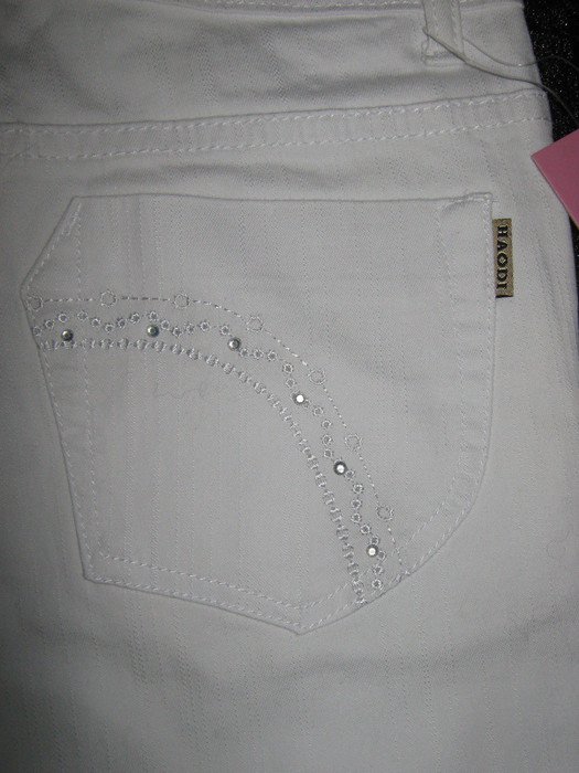 NEU mit ETIKETT * Glitzer * Stickerei * Swarovski * Strass * Kristalle * Capri * 3/4 * Jeans- Hose 