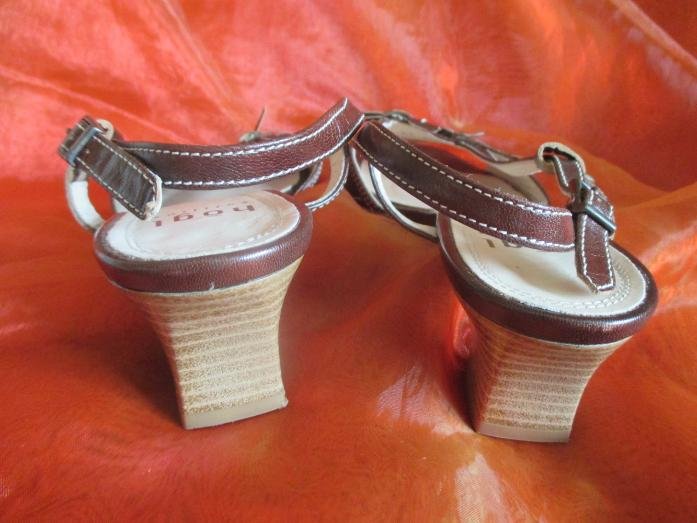 NEU * 3D Blumen * Blüten * Flower- Power * Echt- Leder * Sandalen * Sandaletten 