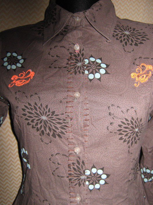 NEU * Ausgefallen * Blumen * Blüten * Flower- Power * Hemd- Bluse 