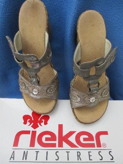 Ausgefallen * edel * Swarovski * Strass * Kristalle * Steine * Pailletten- Stickerei * Echt Leder * Shabby- Style * Keilabsatz * Wedges * Pantoletten * Sandalen * Sandaletten * Schuhe 