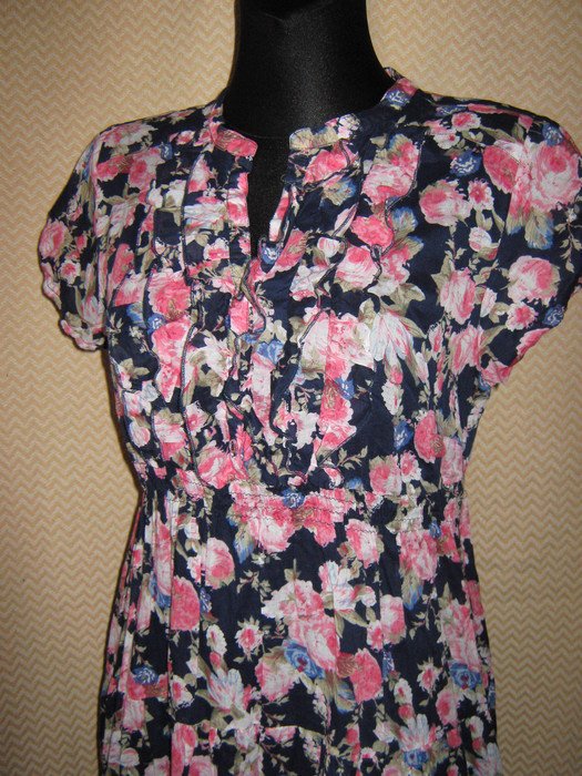 NEU * Romantik * Rosen- Blüten * Flower- Power * Rüschen * Kleid ''Gina'' Gr. 38- 40, 42/ S- M * bunt *