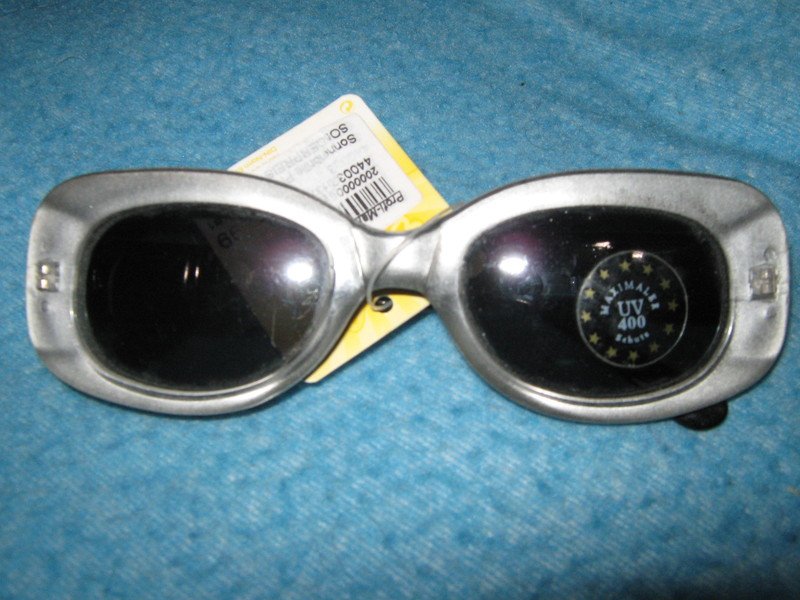 NEU mit ETIKETT * Sexy * ausgefallen * Retro * Pin- up * Rockabilly * Style * DESIGNER * Sonnenbrille * Sun Glasses * silber- grau *