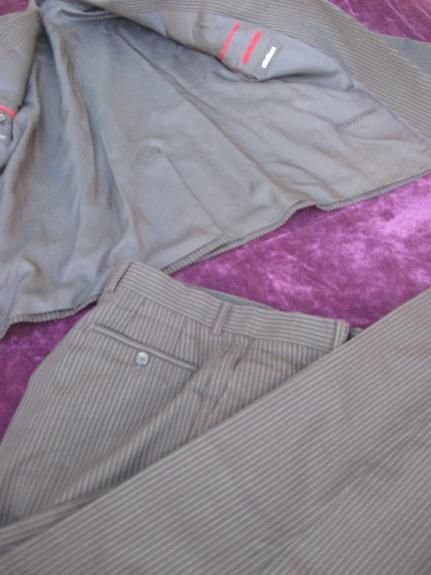 NEU mit ETIKETT * Gesellschafts * Dinner * Hochzeits * Anlass * Ausgeh * Business * Schurwolle * Nadelstreifen * ANZUG ''strellson'' Original * Gr. 48- 50/ M * schwarz * weiß *
