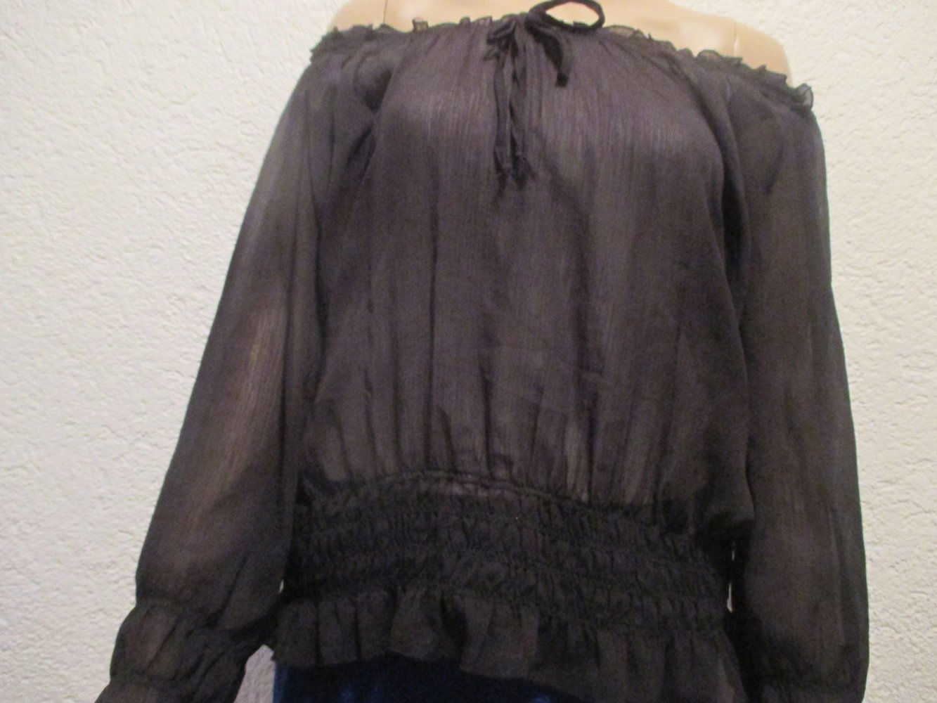 Sexy * Off Shoulder * Schulterfrei * Carmen- Ausschnitt * Seiden- Chiffon * Baby Doll * Boho- Style * DESIGNER * Bluse * Gr. 36- 38, 40/ S- M * schwarz * Gothic *