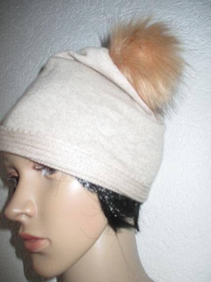 NEU mit Etikett * Kaschmir * Cashmerè * Wolle * DESIGNER * Feinstrick * Strickmütze * Mütze * Beanie * mit Fake Fur Bommel * All Size * nude * beige * caramèl *