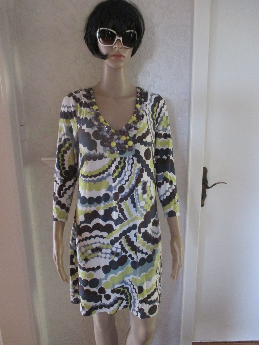 NEU * Funkelnde * Strass * Kristalle * Steine * Punkte * Polka Dots * Tupfen * Baby Doll * Retro- Style * Bodycon * Strech Kleid 