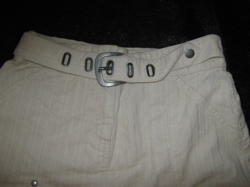 NEU * Ausgefallen * sexy * DESIGNER * Club- Style * Fein- Cord * High Waist * Falten- Mini- Rock * Gr. 36/ S * cremé- beige *
