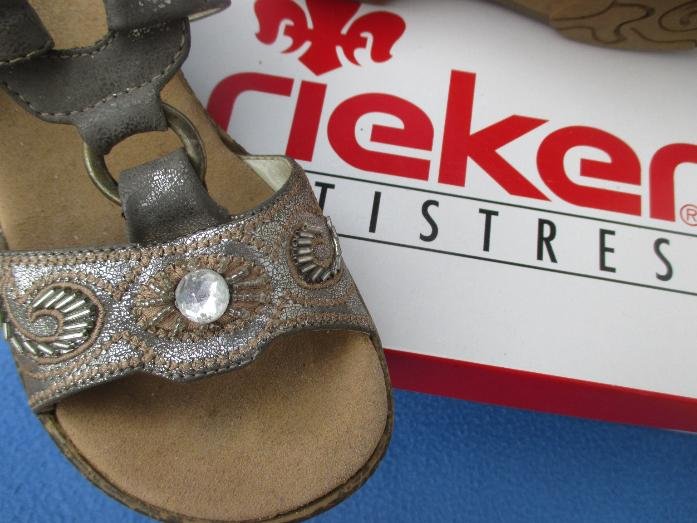 Ausgefallen * edel * Swarovski * Strass * Kristalle * Steine * Pailletten- Stickerei * Echt Leder * Shabby- Style * Keilabsatz * Wedges * Pantoletten * Sandalen * Sandaletten * Schuhe 