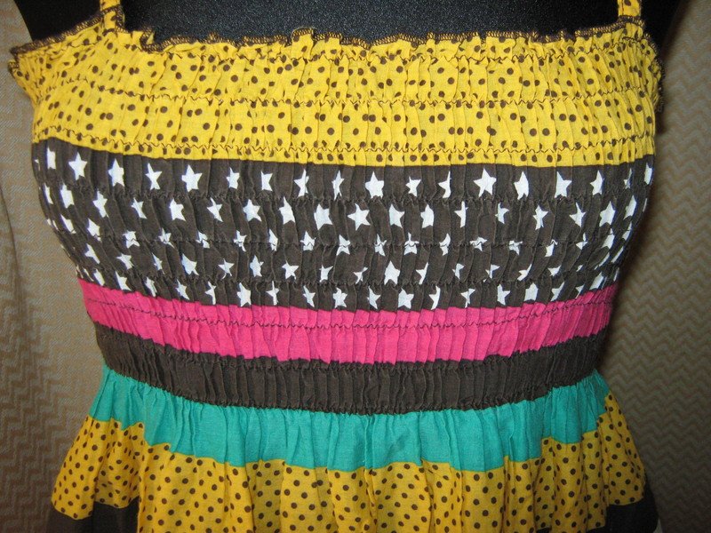 NEUw * Flippig * Hippie- Style * Sterne * Stars * Punkte * Dots * Täger/ loses * Baby- Doll * Bandeau * Busen * Top * Gr. 36- 38/ S * bunt *