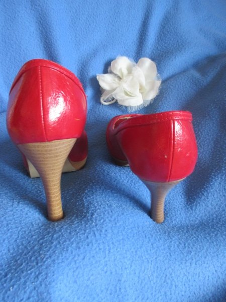 50er Jahre Pinup * Rockabilly- Style * Lack- Leder- Imitat * High- Heels * Peep Toes * PUMPS * SCHUHE 