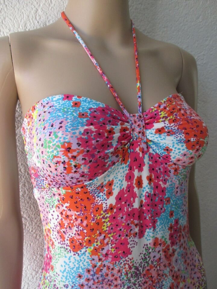 NEU * Sexy * ausgefallen * Mille * Petit Fleurs * Blumen * Blüten * Flower- Power * Neckholder * Badeanzug * Body * Einteiler 