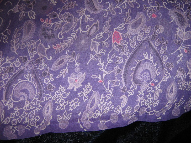 NEU * Blumen * Blüten * Flower Power * Hippie- Style * Seiden Chiffon * DESIGNER * Blusen * T- Shirt * Gr. 38- 40/ S- M * violett * veilchen * flieder * pink *
