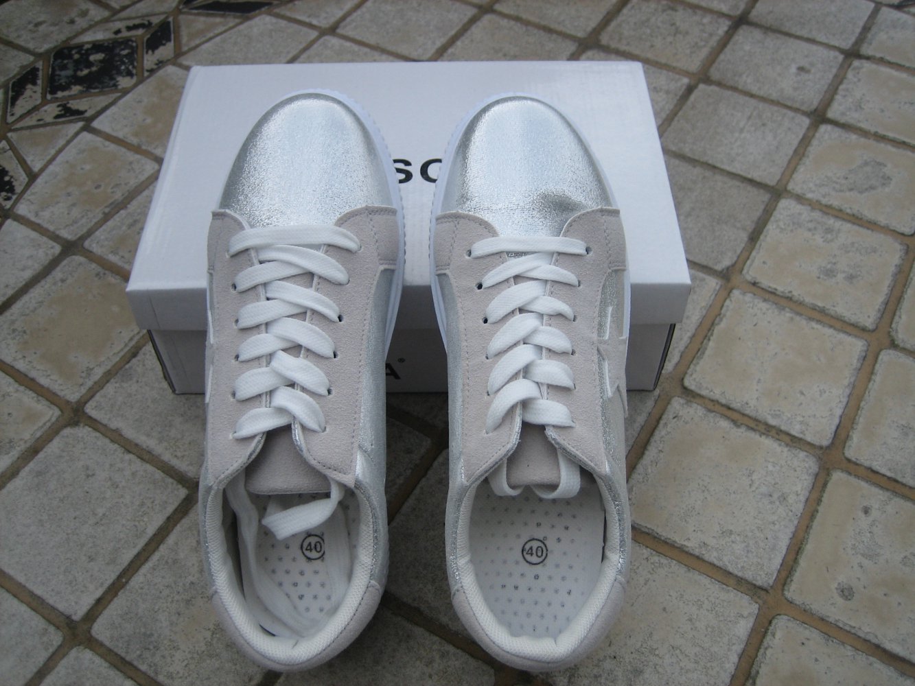 Megatrendige Damen-Sneaker Gr. 40, Nagelneu!! sportiv-edle, unentbehrliche Kombi-Teile!