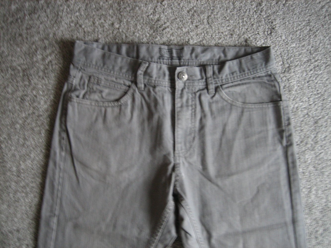 Superlässige Herren-Jeans Gr. 48/50 - Hellgrau - sitzt hervorragend - toll kombinierbar!