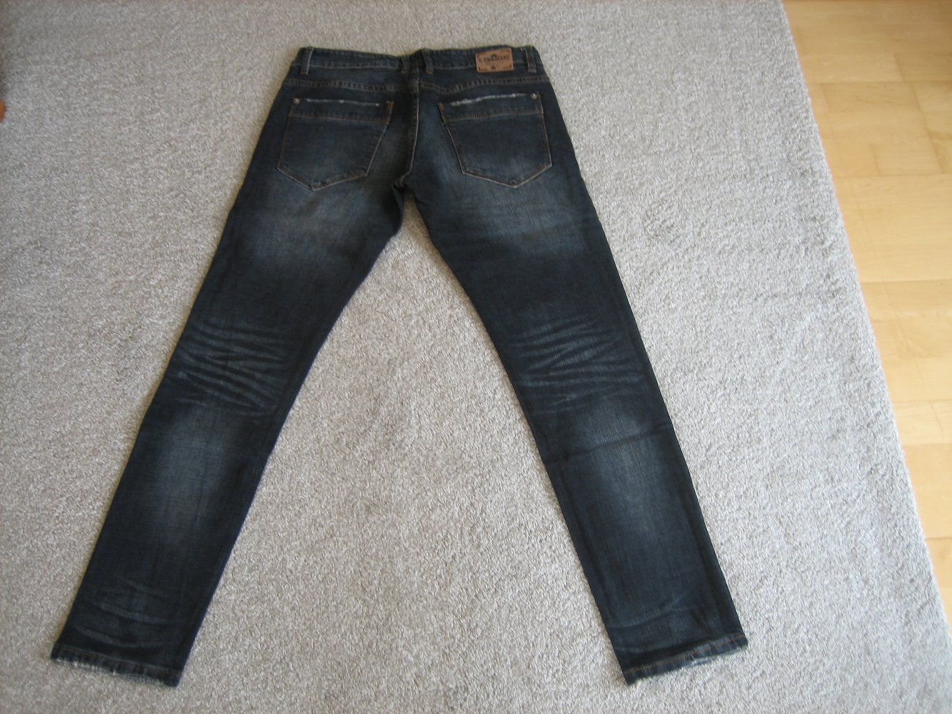 Neue, lässige Herren Jeans Gr. 48/50 - schmale, super Passform - kombistark!