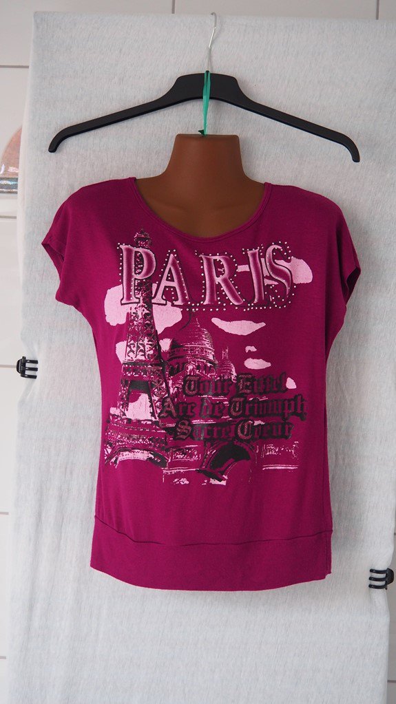Violettes bis pinkes T-Shirt mit Paris Aufschrift und Glitzerpailetten