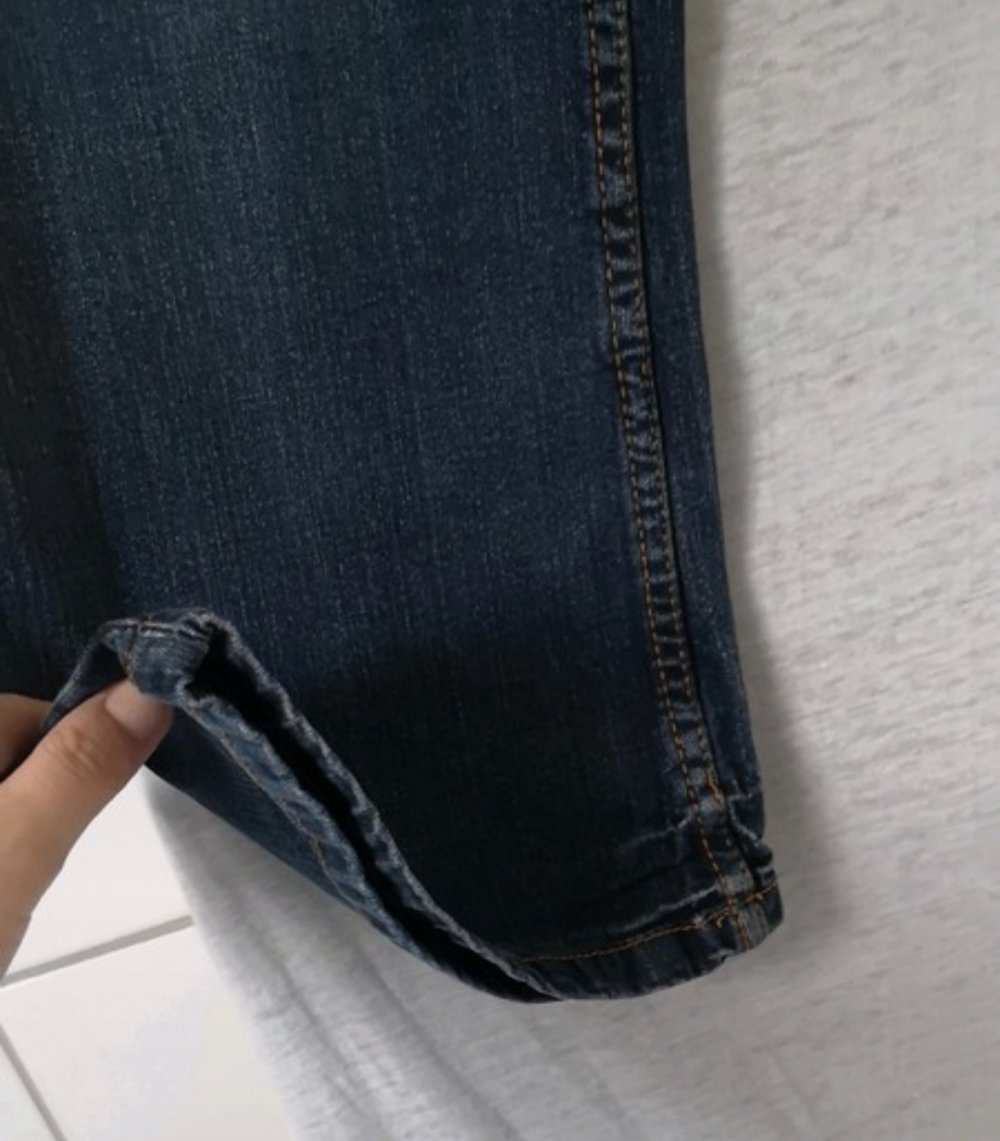 Dunkelblaue Jeans in Gr. 158
