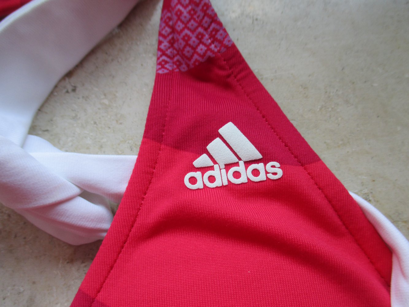Adidas, Bikini Oberteil, rot - weiß, Gr. 36 