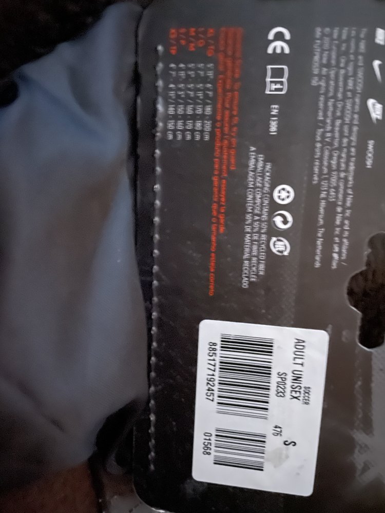 Neu Nike Mercurial lite Schienbeinschoner
