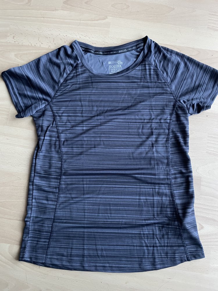 Neu Mountain Warehouse T shirt