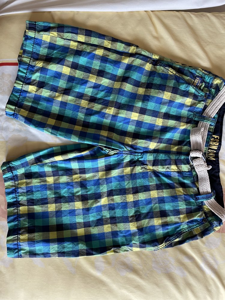 FSBN neu Short, kurze Hose